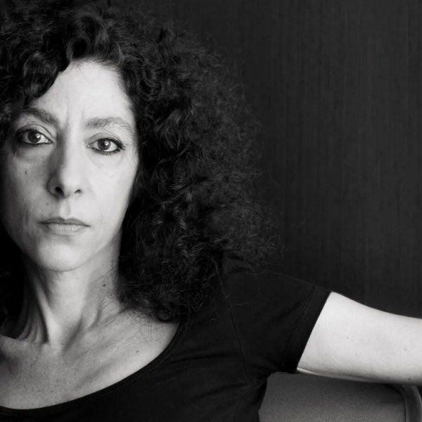 Jurado del Premio Estímulo 2021, la periodista Leila Guerriero fue distinguida con el Premio Cálamo&nbsp;2025